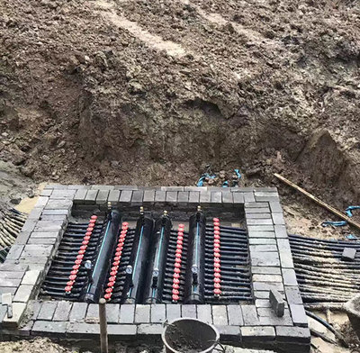 工程、别墅 地源热泵冷、热水三联供